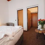 Mona Vendégház 3*
