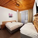 Mona 3* Harrachov