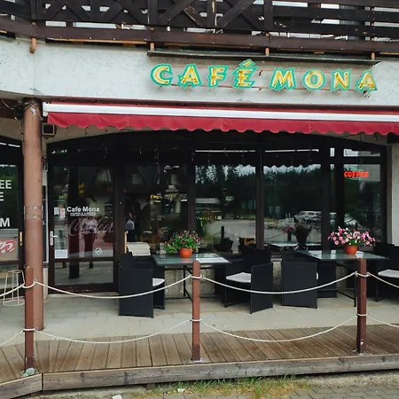 Mona Guest house *