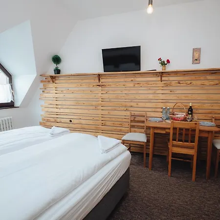 Mona Guest house *