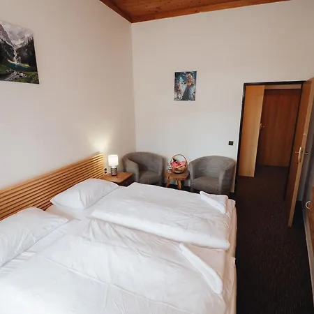 Guest house Mona *