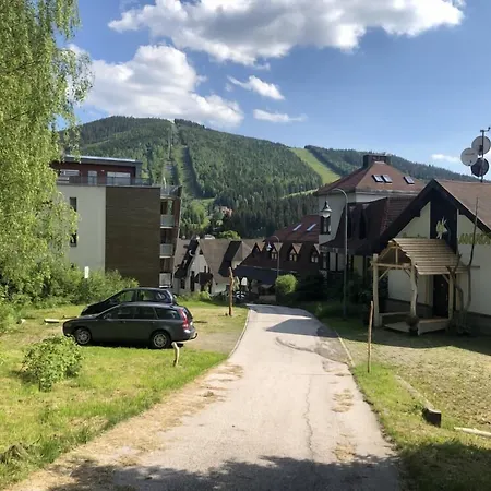 Mona Gæstehus Harrachov